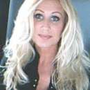 Naughty Lesbian Seeks Skilled Pussy Eater For Mind-blowing Pleasure ?